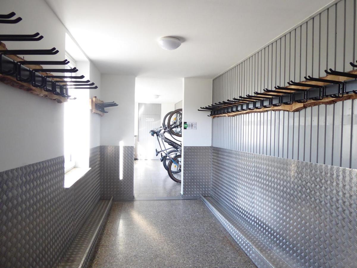 Apartment Citystar Winterberg Ferienwohnung 5 Pers Pool Sauna Ps4 Terrasse Near Bikepark Exterior foto